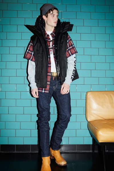 Look 8